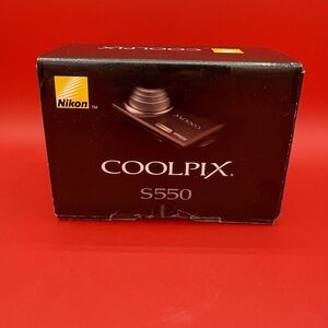 Nikon Coolpix S550 10.0MP Digital Camera W Charger 1gb SD Card Tested Works Box